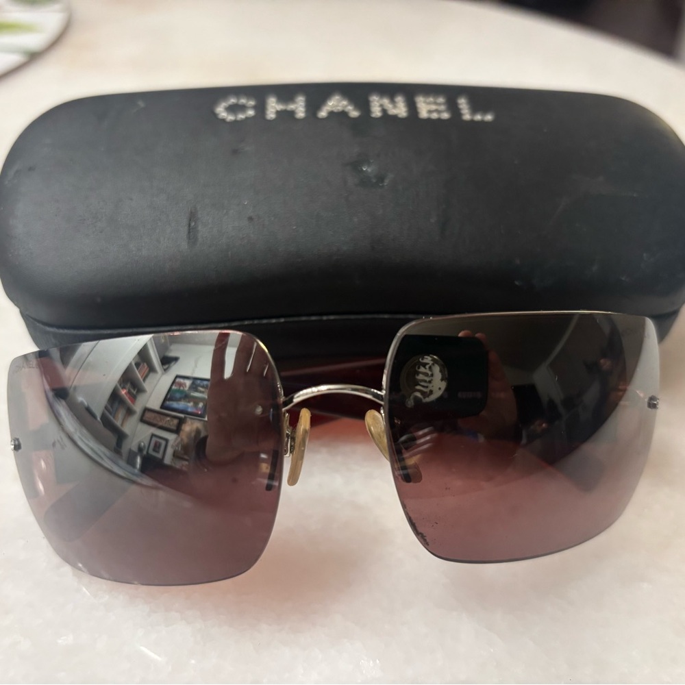 CHANEL Sunglasses